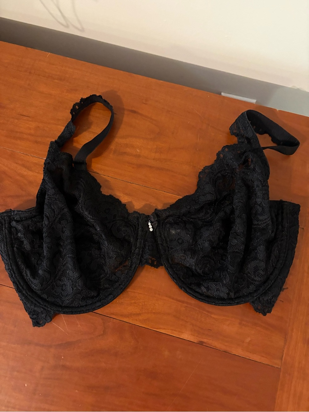 Black Floral Lace Underwire Bra 38DDD Rhinestone Detail